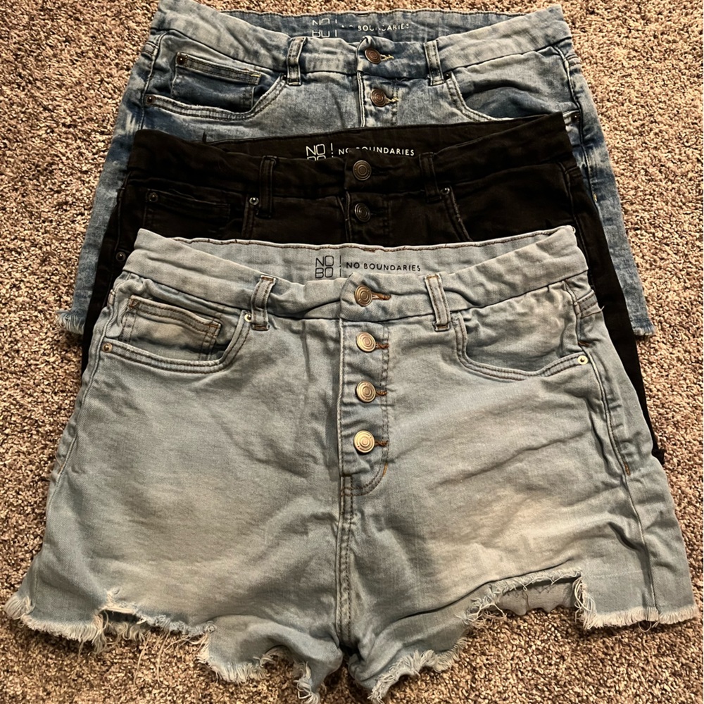 Jean Short Bundle - Picture 2 of 7
